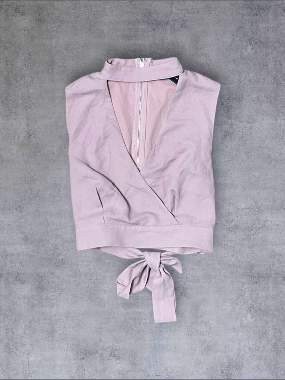 Akira Chicago Black Label Sz M Lavender Tie Detail Sleeveless V-Neck Top